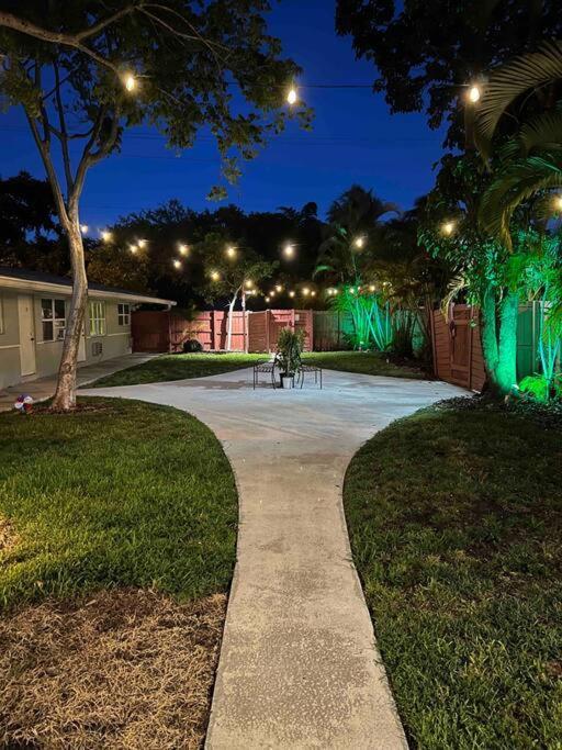Cozy & Beautiful 1Bd Apartment W/Full Kitchen! Fort Lauderdale Extérieur photo
