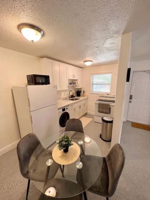 Cozy & Beautiful 1Bd Apartment W/Full Kitchen! Fort Lauderdale Extérieur photo